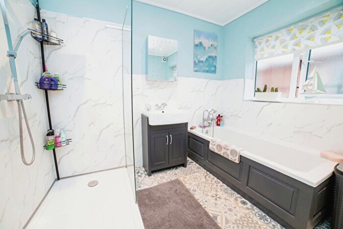 2 Bedroom Detached Bungalow For Sale In North Street, South Normanton, Alfreton, DE55