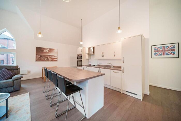 2 Bedroom Apartment For Sale In St. Peters Hall, The Calls, Leeds City Centre, LS2