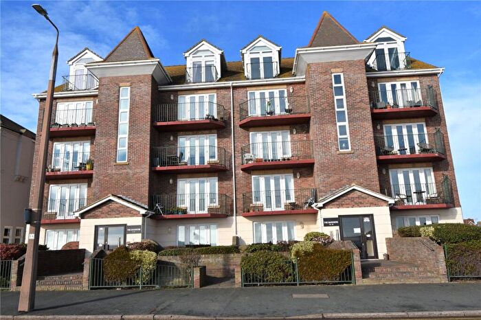 2 Bedroom Apartment For Sale In Marine Parade, Harwich, Essex, CO12
