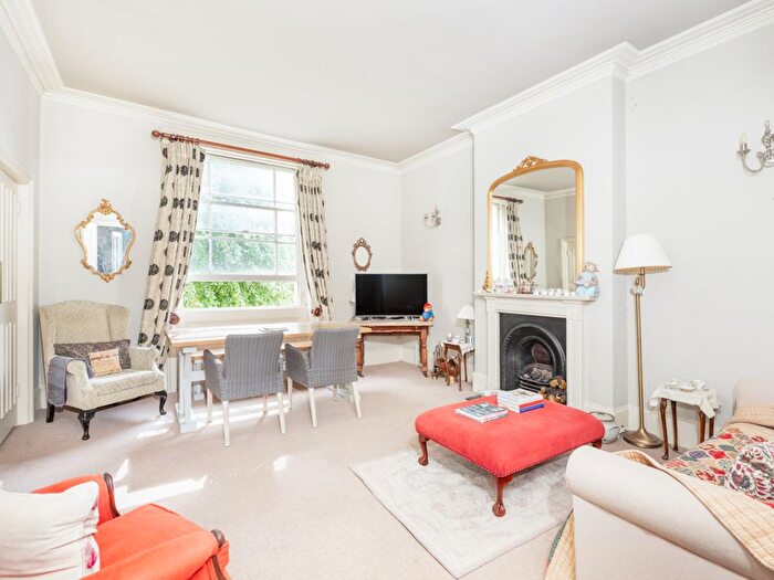 1 Bedroom Flat For Sale In Blomfield Road, London, W9