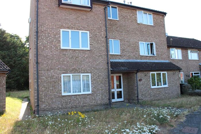 2 Bedroom Flat For Sale In Jasmine Close, Trimley St Martin, IP11