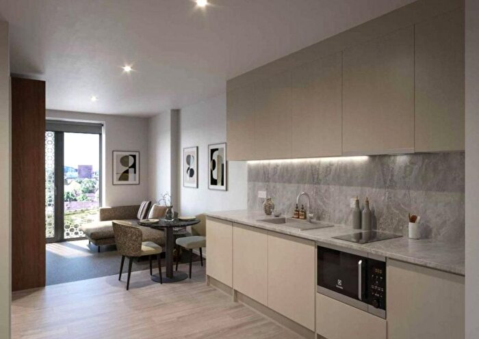 1 Bedroom Flat To Rent In Victoria Park Square, London, E2