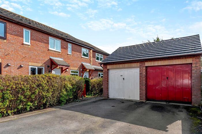 2 Bedroom Terraced House For Sale In Barkus Close, Southam, CV47