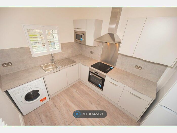 Studio To Rent In South Norwood, South Norwood, SE25