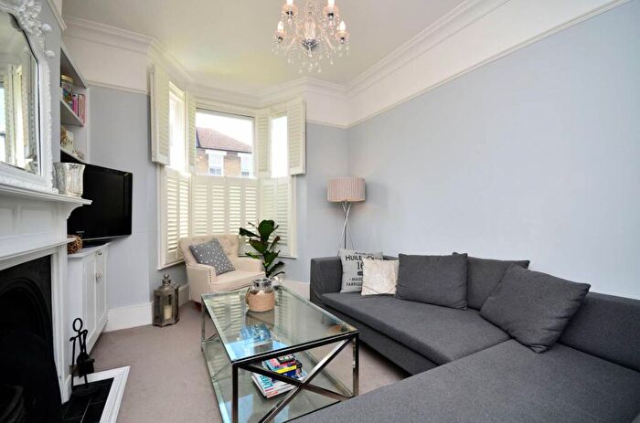 3 Bedroom Terraced House For Sale In Colwell Road, East Dulwich, London, SE22