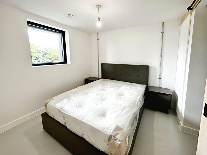 1 Bedroom Flat To Rent In Aire Lofts, Happy Walk, Leeds, LS9