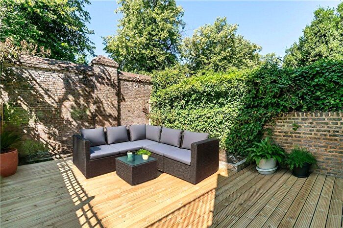 8 Bedroom Terraced House For Sale In Ifield Road, London, SW10