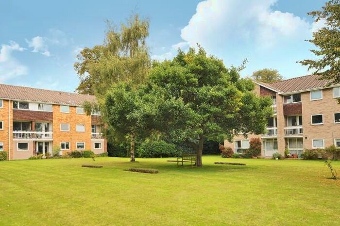 2 Bedroom Maisonette To Rent In Wykeham Crescent, East Oxford, OX4