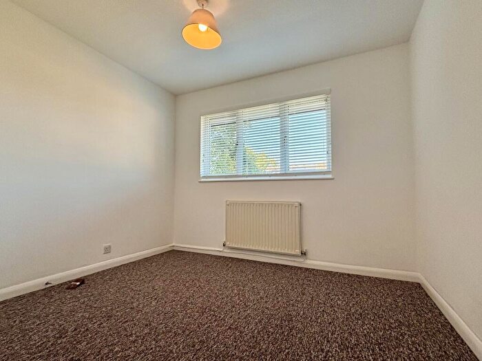 1 Bedroom Maisonette To Rent In Bembridge, Netley Abbey, SO31