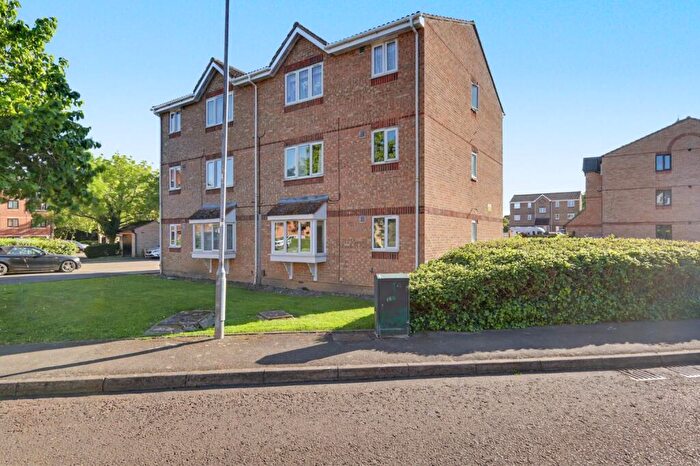 2 Bedroom Apartment For Sale In Vange, Basildon, Essex, SS16