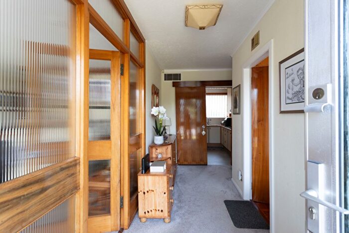 3 Bedroom Bungalow For Sale In Westgate, Leslie, KY6
