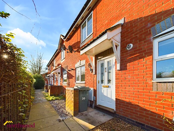 2 Bedroom Terraced House To Rent In Waterloo Drive, Banbury, OX16
