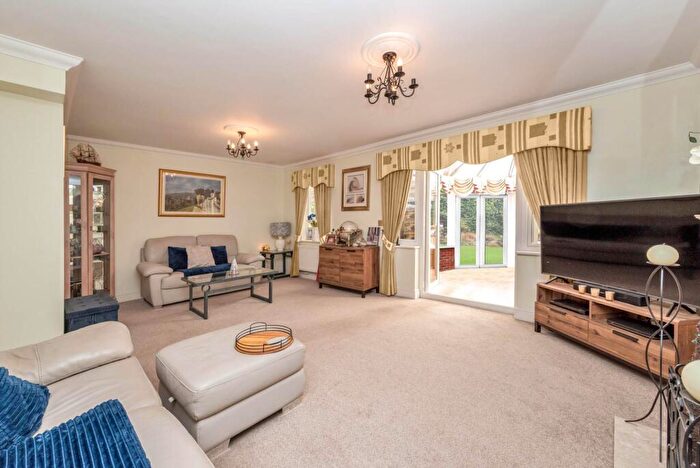 5 Bedroom Detached House To Rent In Little Copse Close, Chartham, CT4