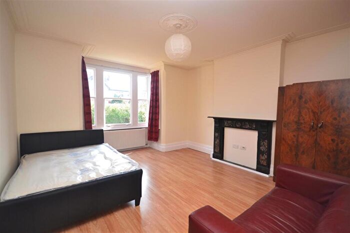 Studio To Rent In Connaught Road, Reading, RG30