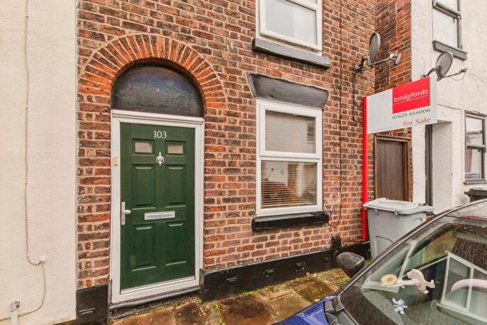 2 Bedroom Terraced House For Sale In Pierce Street, Macclesfield, SK11