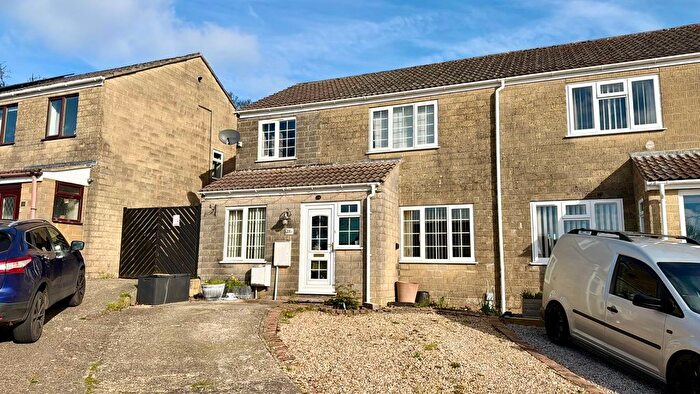 4 Bedroom Semi Detached House For Sale In John Gunn Close, Chard, Somerset, TA20