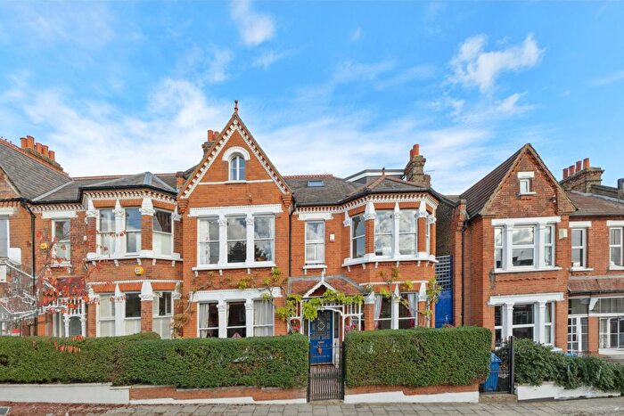 6 Bedroom Terraced House To Rent In Hollingbourne Road, London, SE24