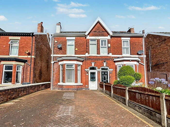 4 Bedroom Semi-Detached House For Sale In Maple Street, Southport, PR8
