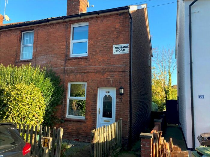 2 Bedroom End Of Terrace House To Rent In Auckland Road, Tunbridge Wells, Kent, TN1