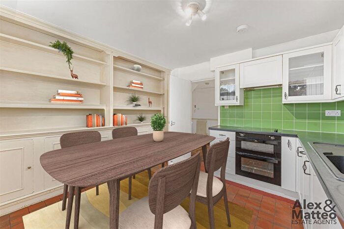 2 Bedroom Flat For Sale In Tawny Way, Surrey Quays, SE16