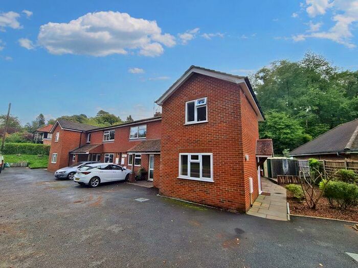 1 Bedroom Duplex To Rent In Kings Road, Haslemere, GU27