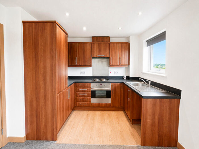 2 Bedroom Apartment To Rent In Hawkins Road, Colchester, CO2