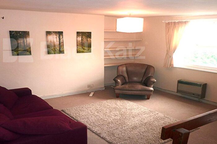 1 Bedroom Flat To Rent In Agar Grove, Camden Square, NW1