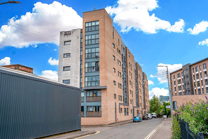 2 Bedroom Flat For Sale In Bell Street, Merchant City, Glasgow, G4