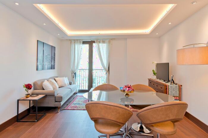 2 Bedroom Flat To Rent In St. Dunstans House, - Fetter Lane, Holborn, London, EC4A