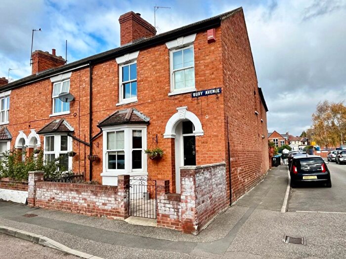 4 Bedroom End Terrace House For Sale In Bury Avenue, Newport Pagnell, MK16