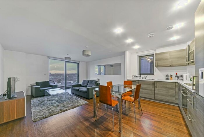 3 Bedroom Apartment To Rent In Dekker House, Dalston Square, Dalston, E8