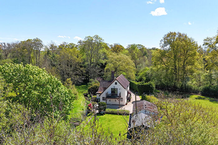 4 Bedroom Detached House For Sale In Thame, Oxfordshire, OX9