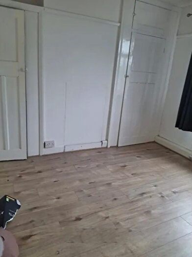 4 Bedroom Terraced House To Rent In Great Gardens Road, Hornchurch, Greater London, RM11