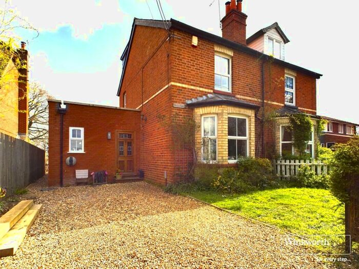 4 Bedroom Semi-Detached House To Rent In Rickman Close, Arborfield Cross, Reading, Berkshire, RG2