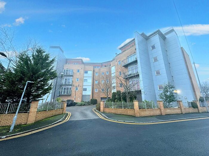 3 Bedroom Flat For Sale In Penthouse, The Atrium, Bury Old Road, Whitefield, M45