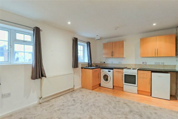 1 Bedroom Apartment To Rent In Church Walk, Burgess Hill, West Sussex, RH15