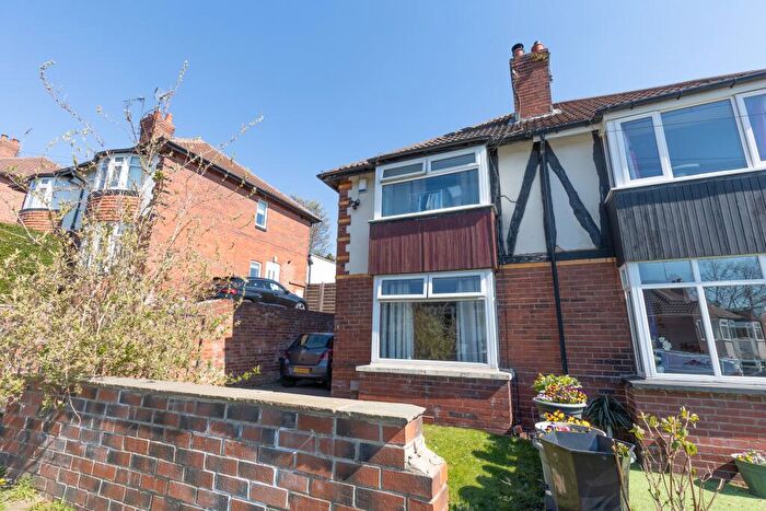 2 Bedroom Semi-Detached House To Rent In Roxholme Grove, Chapel Allerton, Leeds, LS7