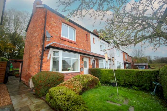 3 Bedroom Semi-Detached House For Sale In Dingle Lane, Chester, CW6