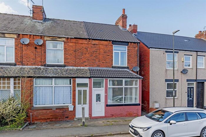 2 Bedroom End Of Terrace House For Sale In Calow Lane, Hasland, Chesterfield, S41