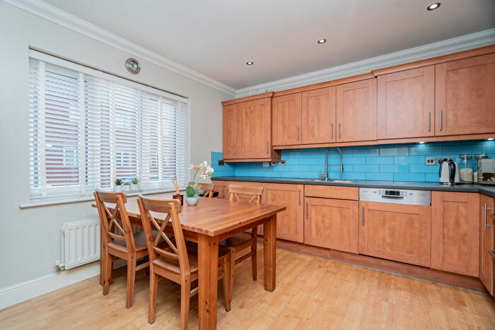 2 Bedroom Apartment For Sale In Kirkwood Grove, Medbourne, Milton Keynes, MK5