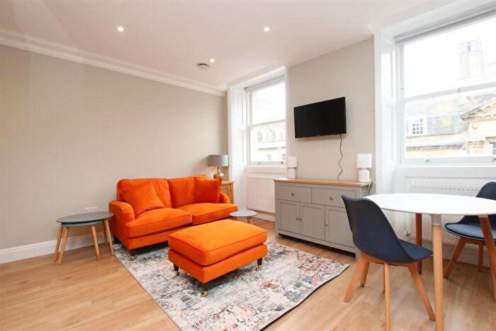 1 Bedroom Flat To Rent In Milsom Apartments, Milsom Street, Bath, BA1