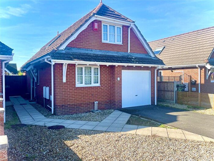 2 Bedroom Detached House For Sale In Mudeford Lane, Mudeford, Christchurch, BH23