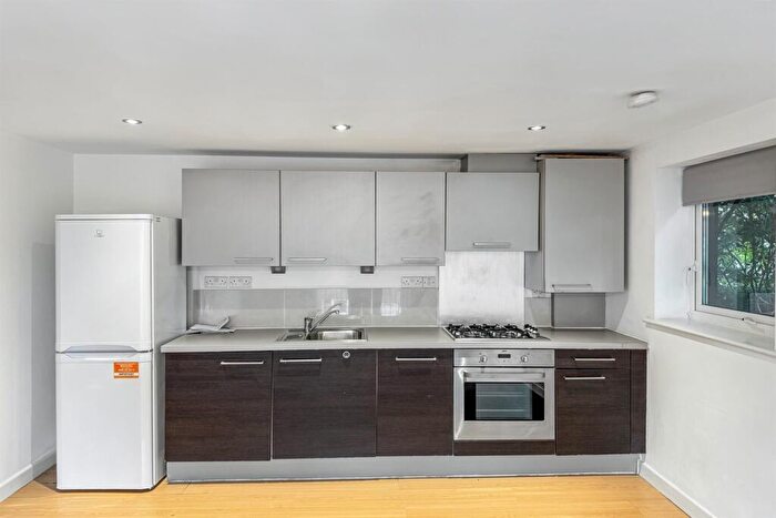 2 Bedroom Flat To Rent In Bedroom Property In Great Colmore Street, Birmingham, B15