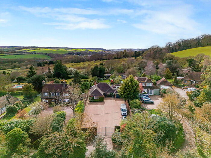 4 Bedroom Detached Bungalow For Sale In Calfstock Lane, Farningham, Kent, DA4
