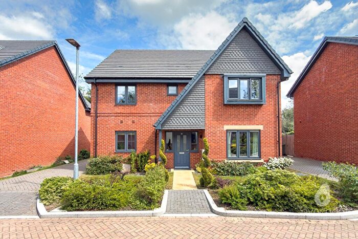 5 Bedroom Detached House For Sale In Bonsey Lane, Binfield, Berkshire, RG42