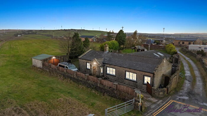 4 Bedroom Detached Bungalow For Sale In Moorside Place, Queensbury, Bradford, BD13