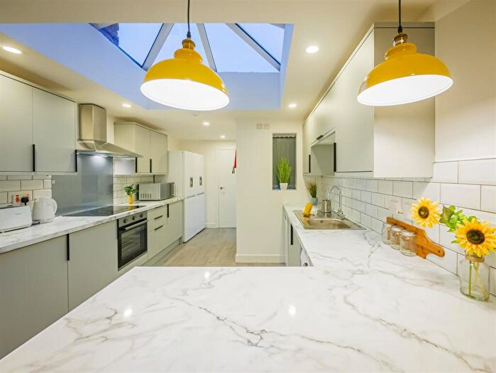 5 Bedroom Terraced House To Rent In St. Margaret Road, Coventry, CV1