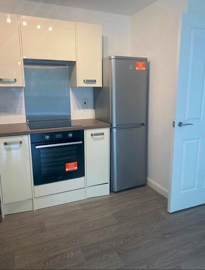 2 Bedroom Flat To Rent In Medina Close, Birchwood, Warrington, Cheshire, WA3