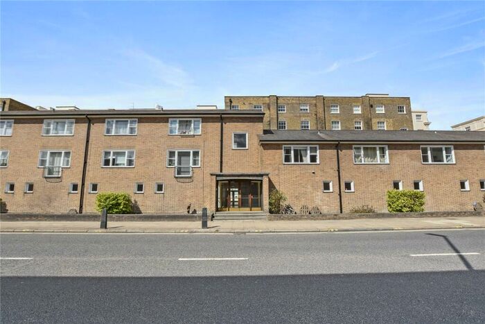 Flat To Rent In Cumberland Terrace Mews, Regent's Park, London, NW1