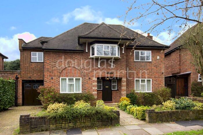 6 Bedroom Detached House To Rent In Cedars Close, Hendon, NW4